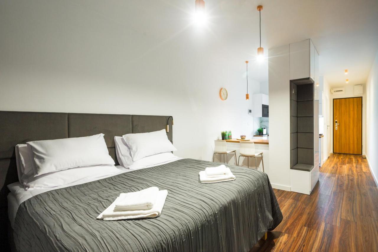 Sky Apartments Познан Екстериор снимка