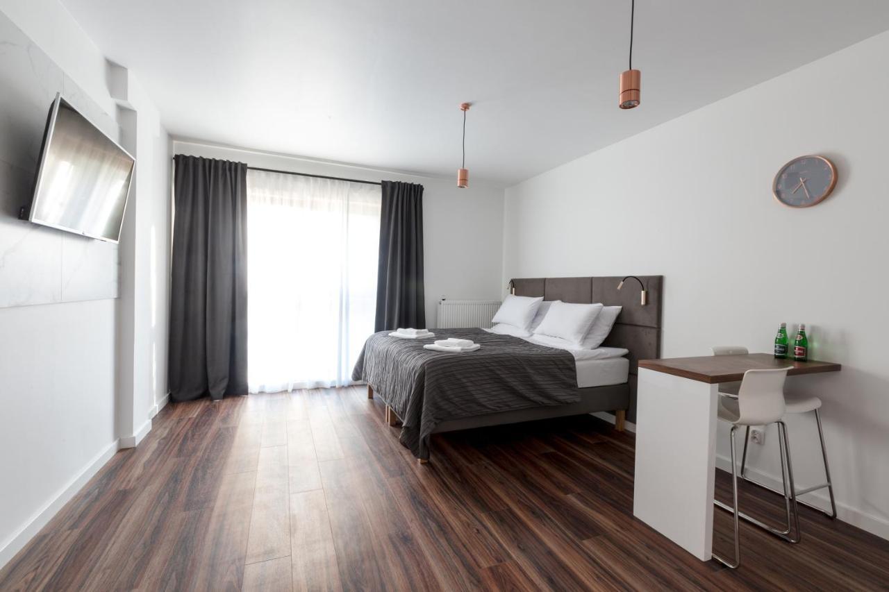 Sky Apartments Познан Екстериор снимка