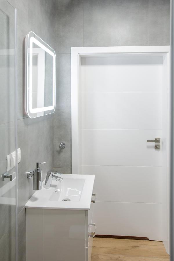 Sky Apartments Познан Екстериор снимка